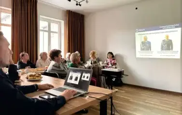 SPOTKANIE SENIOR&Oacute;W Z POLICJĄ 4