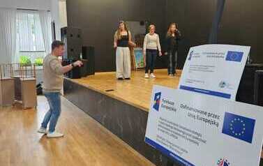 WARSZTATY TEATRALNE- PRACOWNIA KOMPETENCJI SCENICZNYCH 45