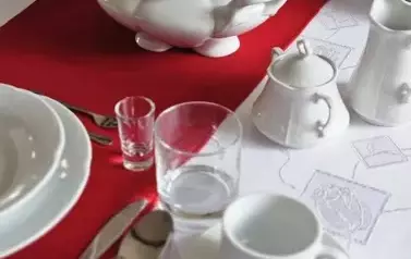 Zastawa stołowa oraz akcesoria kuchenne 2
