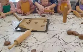 Międzypokoleniowe warsztaty pieczenia piernik&oacute;w 8