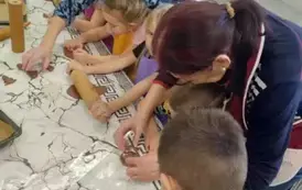 Międzypokoleniowe warsztaty pieczenia piernik&oacute;w 10