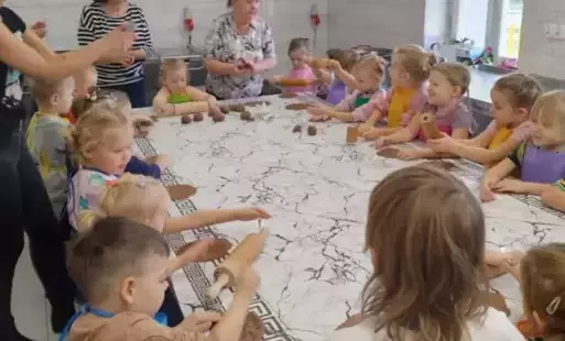 Zdjęcie do Międzypokoleniowe warsztaty pieczenia piernik&oacute;w